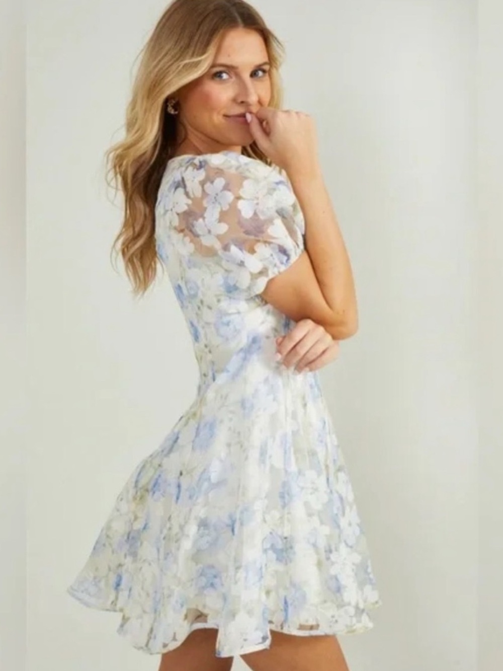 Altar'd State Whitley Seamed Dress- Pale Blue and White Floral Dress